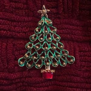 1950’s Vintage Christmas Tree Brooch.